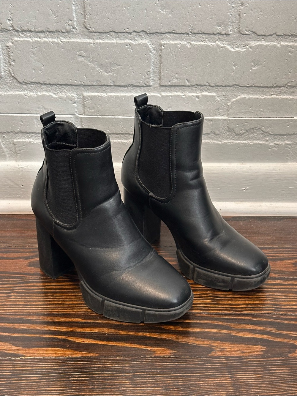 Black leather ankle boots with chunky 4inch heel